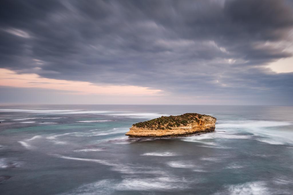 12 Apostles Accommodation Anchors Beach House With Sea Views Port Campbell Oda fotoğraf